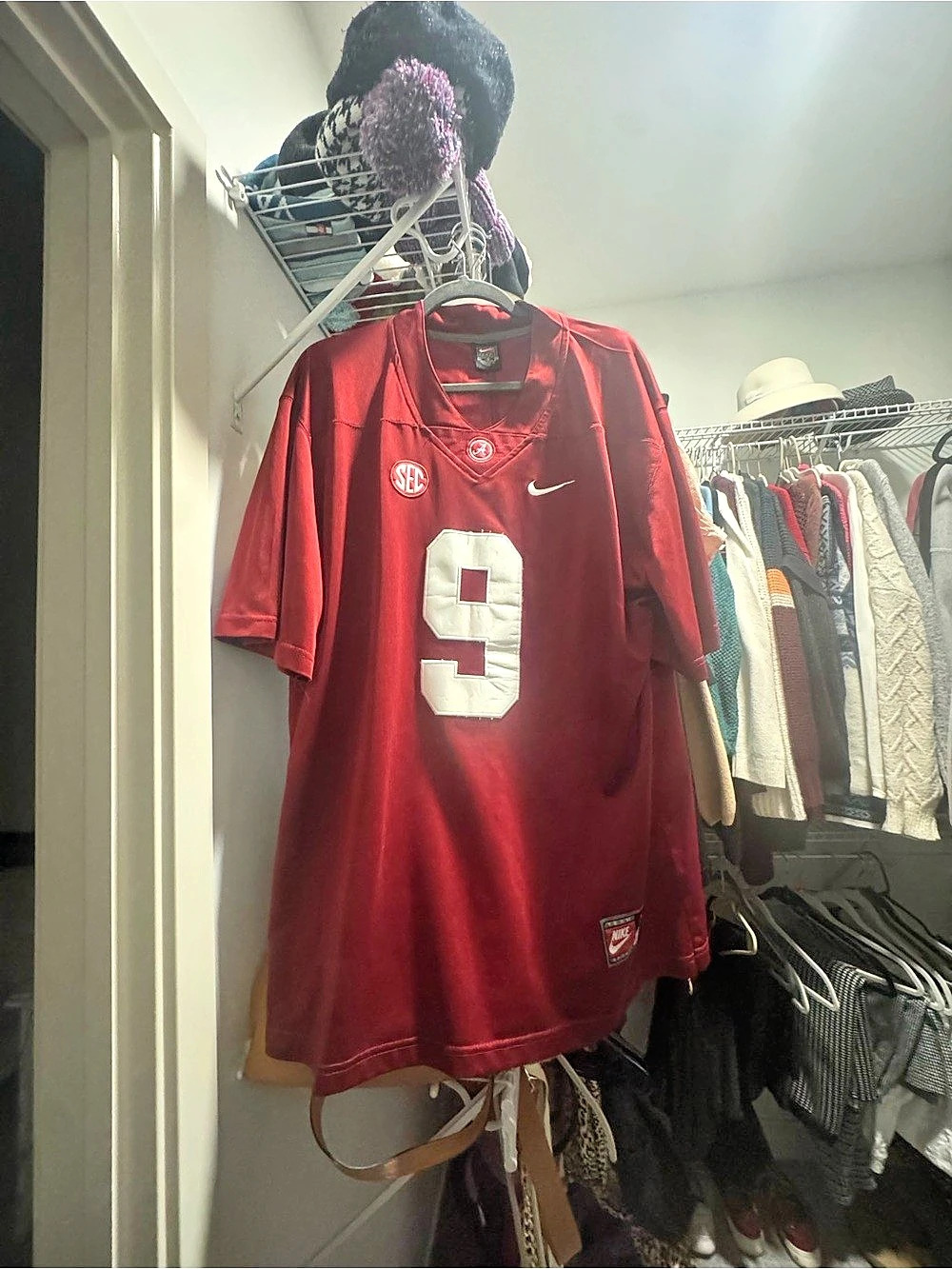 Alabama Nike Young #9 jersey Men's Red XL Jersey Like New